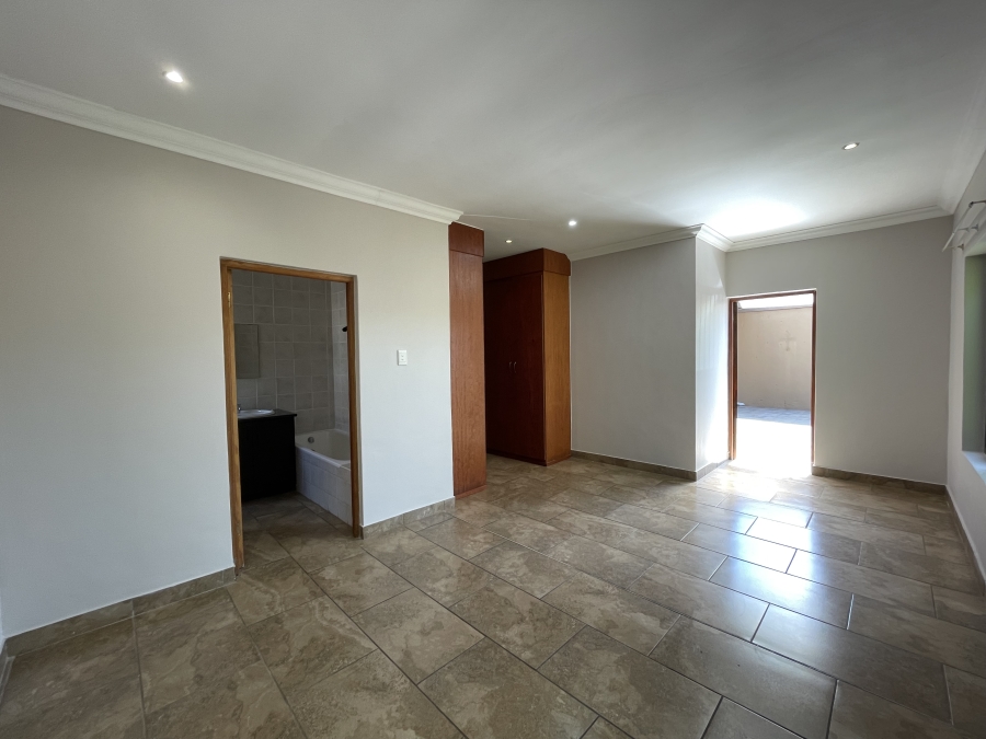 3 Bedroom Property for Sale in Birdwood Estate North West